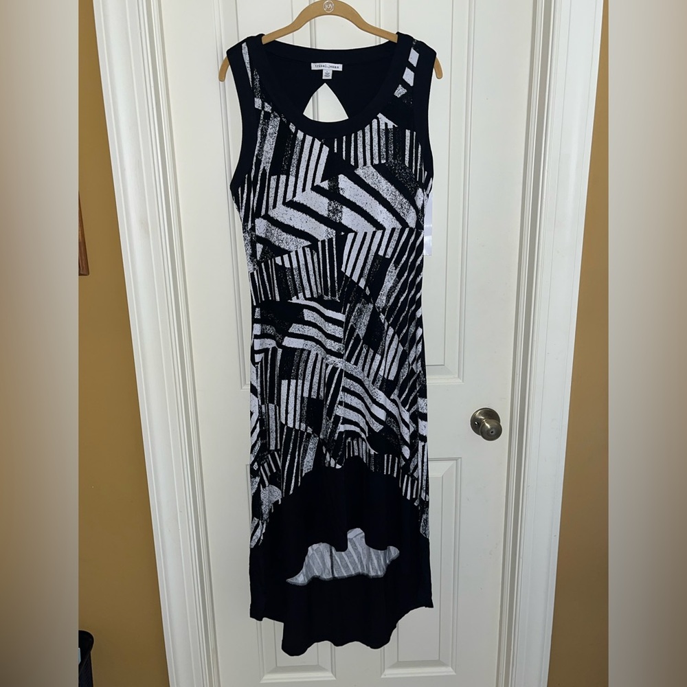 New Tribal Black and White Patterned Sleeveless MIDI Dress Asymmetrical Hem